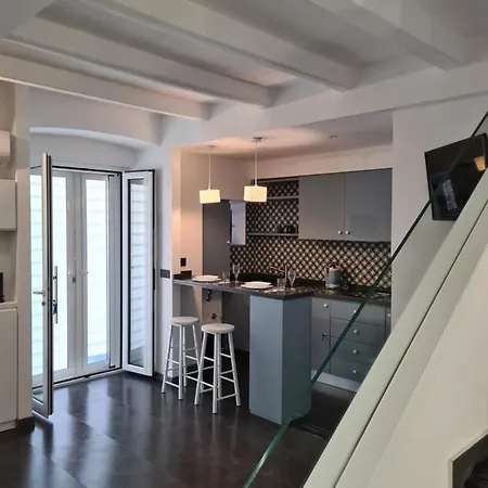 公寓 L'orlando Innamorato *